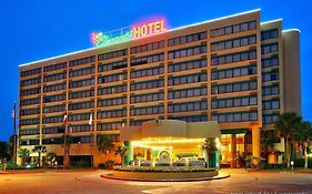 Mcm Elegante Hotel & Conference Center